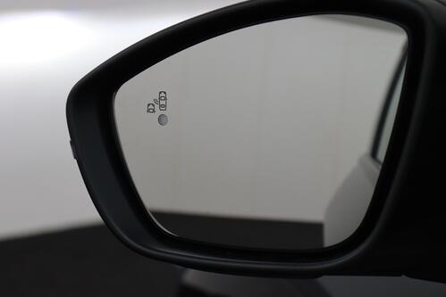 PEUGEOT 208 GT-LINE  1.2 PURETECH + A/T + GPS + CARPLAY + CAMERA + HALF/LEDRE + PDC + CRUISE + ALU 