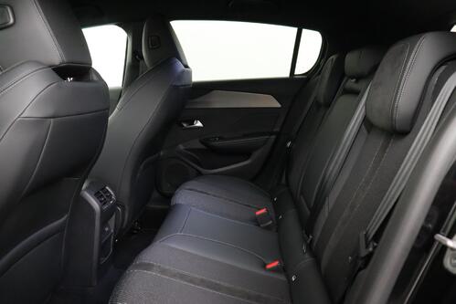 PEUGEOT 308  GT- LINE  1.2 PURETECH EAT8 + A/T + GPS + CAMERA + PDC + CRUISE(ACC) + ALU 