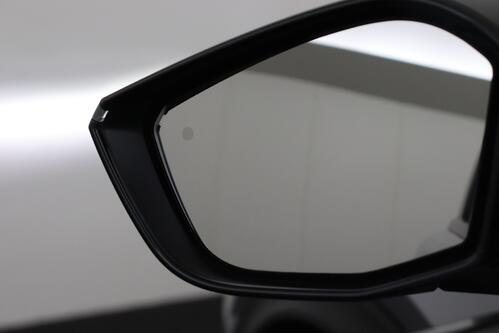 PEUGEOT 408  ALLURE GT-LINE 1.6 PHEV  EAT8 + A/T + GPS + CARPLAY + CAMERA + HALF/LEDER + PDC + CRUISE(ACC) + ALU 17