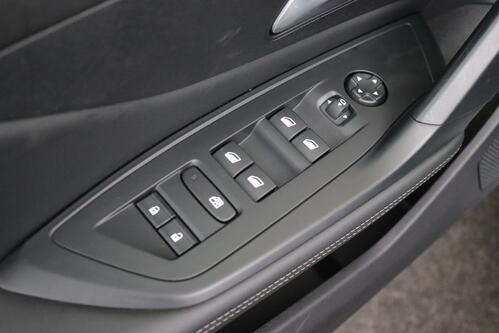 PEUGEOT 408  ALLURE GT-LINE 1.6 PHEV  EAT8 + A/T + GPS + CARPLAY + CAMERA + HALF/LEDER + PDC + CRUISE(ACC) + ALU 17