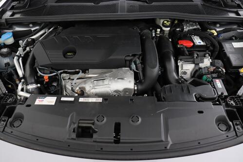 PEUGEOT 408  ALLURE GT-LINE 1.6 PHEV  EAT8 + A/T + GPS + CARPLAY + CAMERA + HALF/LEDER + PDC + CRUISE(ACC) + ALU 17