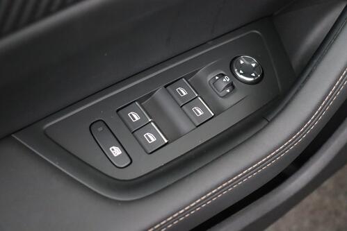PEUGEOT 508 SW GT-LINE 1.5 BLUEHDI + A/T + GPS + CARPLAY + LEDER/ALCCANTARA + CAMERA + PDC + CRUISE + ALU 18