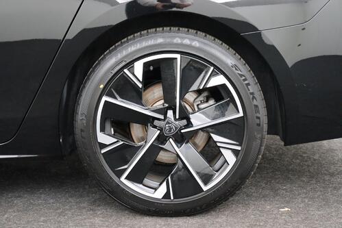 PEUGEOT 508 SW GT-LINE 1.5 BLUEHDI + A/T + GPS + CARPLAY + LEDER/ALCCANTARA + CAMERA + PDC + CRUISE + ALU 18
