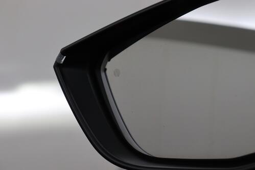 CITROEN C4 1.2 PURETECH + A/T + GPS + CARPLAY + CAMERA + PDC + CRUISE + HALF/LEDER + ALU 18