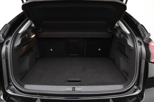 CITROEN C4 1.2 PURETECH + A/T + GPS + CARPLAY + CAMERA + PDC + CRUISE + HALF/LEDER + ALU 18