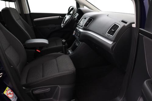 VOLKSWAGEN Sharan COMFORTLINE 1.4 TSI + 7 PL. + GPS + PDC + ALU 16