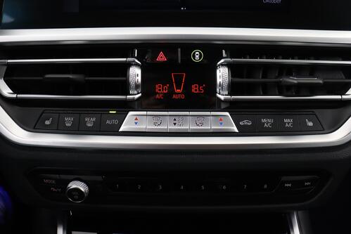 BMW 320 TOURING  iA + PDC + CRUISE + HALF/LEDER + ALU 17 + TREKHAAK 