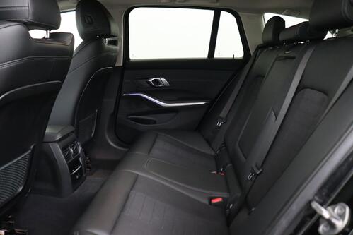 BMW 320 TOURING  iA + PDC + CRUISE + HALF/LEDER + ALU 17 + TREKHAAK 