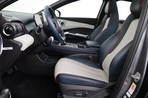 BYD ATTO 3 COMFORT 60.5 kWh  + A/T + GPS + LEDER + CARPLAY + CAMERA + PDC + CRUISE + PANO DAK + ALU