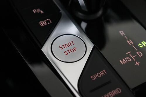 BMW X3 M-SPORT X-DRIVE 30 e-iA + GPS + LEDER + CARPLAY + CAMERA + PDC + PANO DAK + CRUISE(ACC) + ALU 20