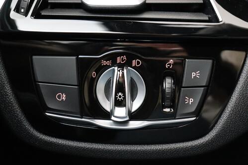 BMW 530 e iA M-SPORT XDRIVE PHEV + CARPLAY + GPS + CAMERA + PDC + CRUISE + LEDER + SCHUIFDAK + ALU 19