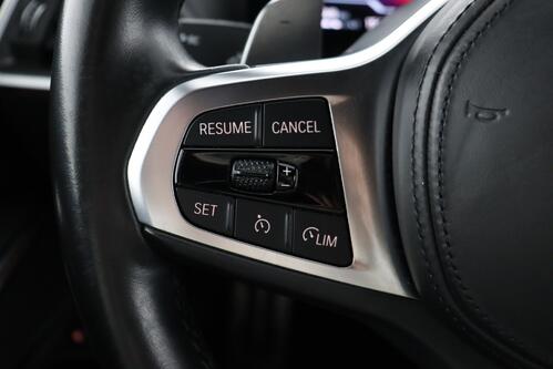 BMW 320 e TOURING SPORT iA  M-SPORT + GPS + LEDER + CARPLAY + CAMERA + PDC + CRUISE + PANO DAK + ALU 18