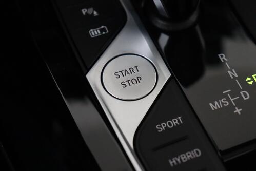 BMW X3 30 e IA M-SPORT XDRIVE PHEV + CARPLAY + GPS + CAMERA + PDC + CRUISE (ACC) + PANO + LEDER + ALU 20