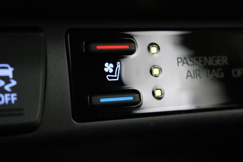 TOYOTA RAV4 PREMIUM PLUS 2.5i  HYBRID LITHIUM + A/T + GPS + LEDER + CAMERA + PDC + CRUISE + PANO DAK + ALU 