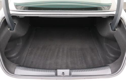 MERCEDES-BENZ CLA 180   BUSINESS SOLUTION i  + GPS + CAMERA + PDC + CRUISE + ALU 