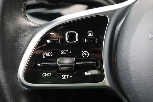 MERCEDES-BENZ CLA 180   BUSINESS SOLUTION i  + GPS + CAMERA + PDC + CRUISE + ALU 