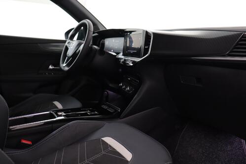OPEL Mokka ULTIMATE 1.2 TURBO STAT STOP AT8 + CARPLAY + CAMERA + PDC + CRUISE + HALF-LEDER + ALU 
