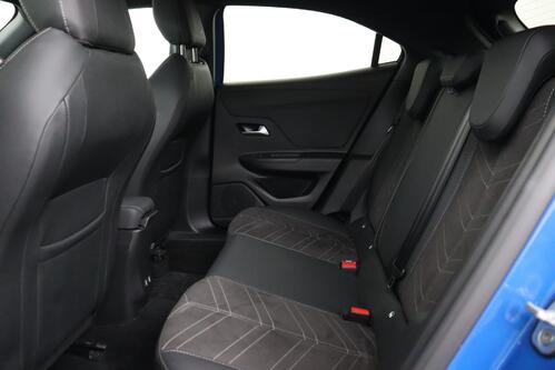 OPEL Mokka ULTIMATE 1.2 TURBO STAT STOP AT8 + CARPLAY + CAMERA + PDC + CRUISE + HALF-LEDER + ALU 