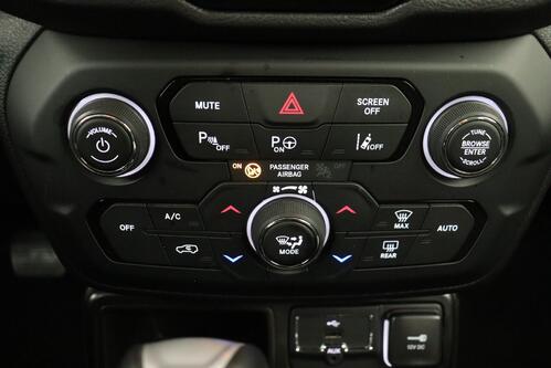 JEEP Avenger LIMITED 1.5i HYBRID + A/T + GPS + LEDER + CAMERA + PDC + CRUISE + ALU