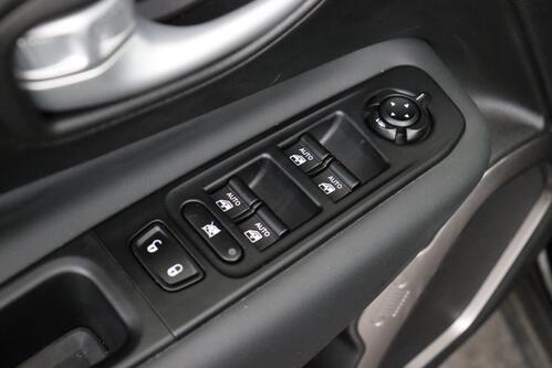 JEEP Avenger LIMITED 1.5i HYBRID + A/T + GPS + LEDER + CAMERA + PDC + CRUISE + ALU