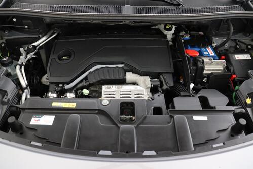 PEUGEOT 3008 1.2 T HYBRID 145 e-DCS6 GT-LINE + A/T + GPS + CARPLAY + CAMERA + PDC + CRUISE + HALF/LEDER + ALU 18