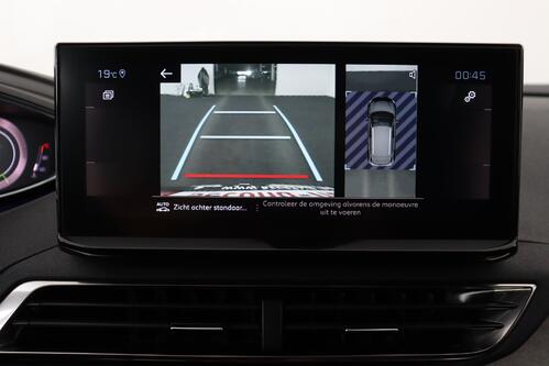 PEUGEOT 3008 1.2 T HYBRID 145 e-DCS6 GT-LINE + A/T + GPS + CARPLAY + CAMERA + PDC + CRUISE + HALF/LEDER + ALU 18