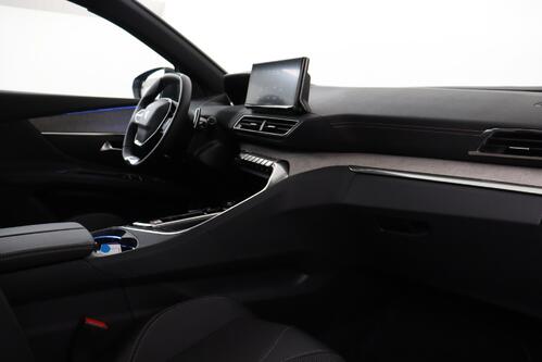 PEUGEOT 3008 1.2 T HYBRID 145 e-DCS6 GT-LINE + A/T + GPS + CARPLAY + CAMERA + PDC + CRUISE + HALF/LEDER + ALU 18