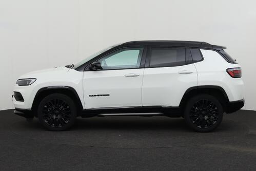 JEEP Compass 1.5 i HEV  + GPS + CAMERA + PDC + CRUISE + LEDER + ALU 