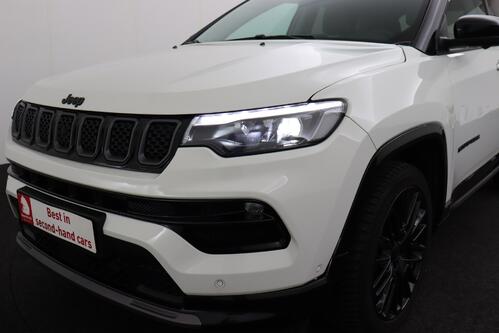 JEEP Compass 1.5 i HEV  + GPS + CAMERA + PDC + CRUISE + LEDER + ALU 