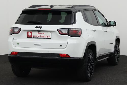 JEEP Compass 1.5 i HEV  + GPS + CAMERA + PDC + CRUISE + LEDER + ALU 