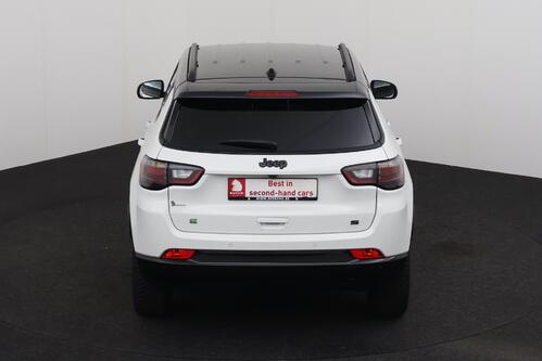 JEEP Compass 1.5 i HEV  + GPS + CAMERA + PDC + CRUISE + LEDER + ALU 