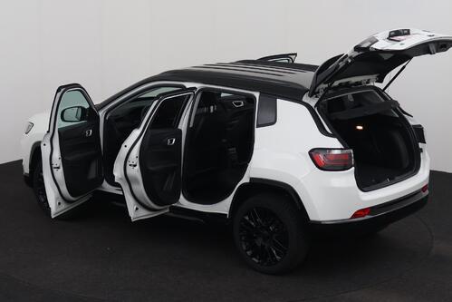 JEEP Compass 1.5 i HEV  + GPS + CAMERA + PDC + CRUISE + LEDER + ALU 