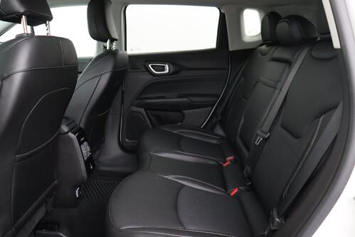 JEEP Compass 1.5 i HEV  + GPS + CAMERA + PDC + CRUISE + LEDER + ALU 