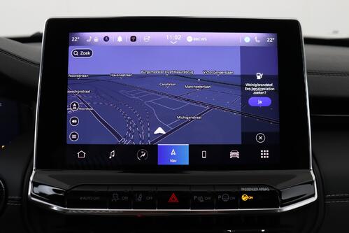 JEEP Compass 1.5 i HEV  + GPS + CAMERA + PDC + CRUISE + LEDER + ALU 