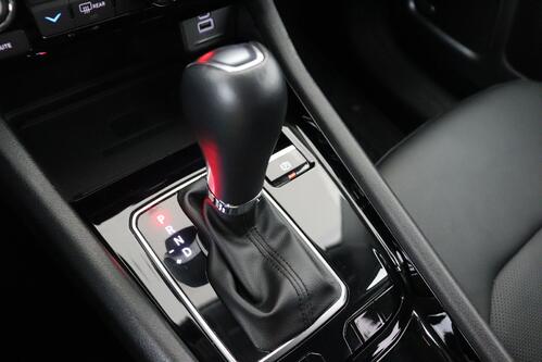 JEEP Compass 1.5 i HEV  + GPS + CAMERA + PDC + CRUISE + LEDER + ALU 