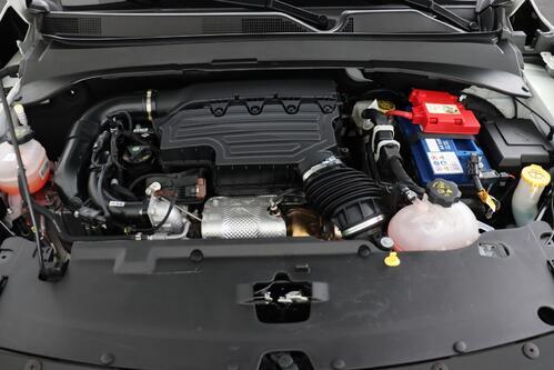 JEEP Compass 1.5 i HEV  + GPS + CAMERA + PDC + CRUISE + LEDER + ALU 