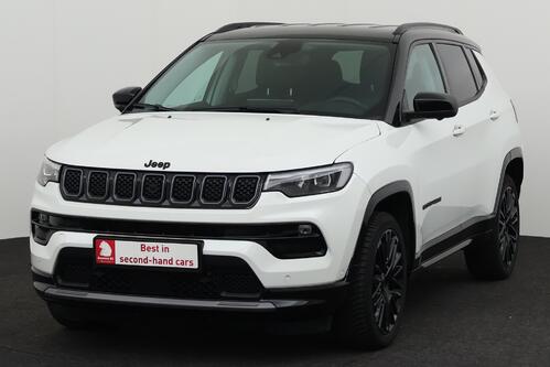 JEEP Compass 1.5 i HEV  + GPS + CAMERA + PDC + CRUISE + LEDER + ALU 