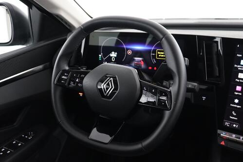 RENAULT Megane E-Tech *EVOLUTION ER EV60 SUPER CHARGE 60 kWh + A/T + GPS + CARPLAY +CAMERA + PDC + CRUISE(ACC) + ALU 18