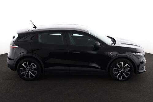 RENAULT Megane E-Tech *EVOLUTION ER EV60 SUPER CHARGE 60 kWh + A/T + GPS + CARPLAY +CAMERA + PDC + CRUISE(ACC) + ALU 18