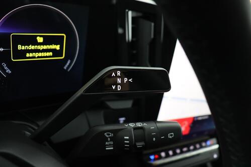 RENAULT Megane E-Tech *EVOLUTION ER EV60 SUPER CHARGE 60 kWh + A/T + GPS + CARPLAY + CAMERA + PDC + CRUISE (ACC) + ALU 18