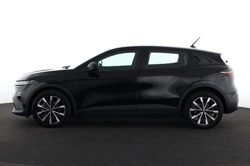 RENAULT Megane E-Tech *EVOLUTION ER EV60 SUPER CHARGE 60 kWh + A/T + GPS + CARPLAY + CAMERA + PDC + CRUISE (ACC) + ALU 18