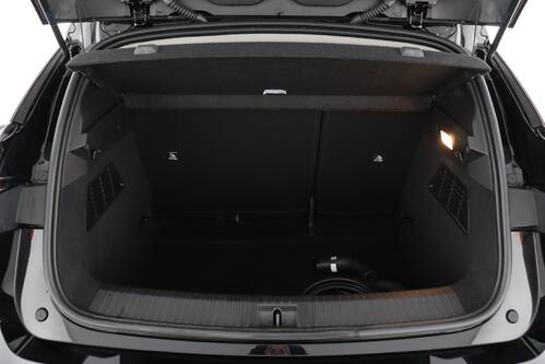 RENAULT Megane E-Tech *EVOLUTION ER EV60 SUPER CHARGE 60 kWh + A/T + GPS + CARPLAY + CAMERA + PDC + CRUISE (ACC) + ALU 18