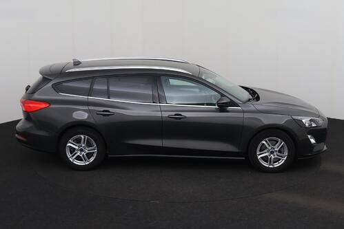 FORD Focus CLIPPER 1.0 i ECOBOOST + GPS + CAMERA + PDC + CRUISE + ALU 