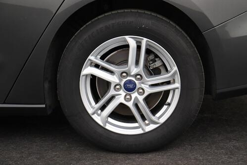 FORD Focus CLIPPER 1.0 i ECOBOOST + GPS + CAMERA + PDC + CRUISE + ALU 