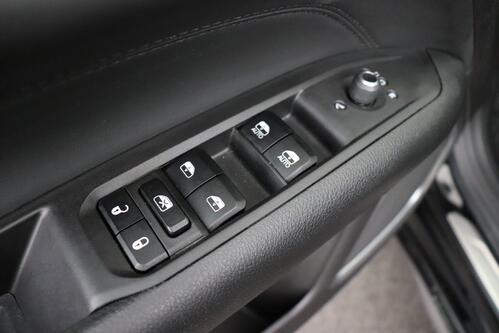 JEEP Compass 1.5 i + A/T + GPS + LEDER + CARPLAY + CAMERA + PDC + CRUISE(ACC) + ALU 