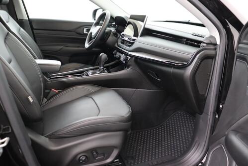 JEEP Compass 1.5 i + A/T + GPS + LEDER + CARPLAY + CAMERA + PDC + CRUISE(ACC) + ALU 