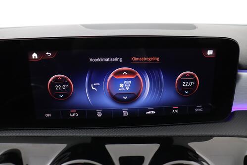 MERCEDES-BENZ A  250 *e LIMOUSINE BUS.SOLUTION iA 8G-DCT + GPS + CARPLAY + CAMERA + PDC + CRUISE(ACC) + LEDER/ALCANTARA + OPEN DKA + ALU 18