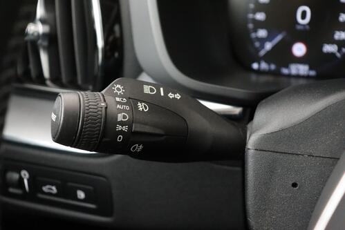 VOLVO XC60 *INSCRIPTION EXPR.2.0T6 RECHARGE e-AWD GEARTRONIC + GPS + CARPLAY + CAMERA +PDC + PANO DAK + CRUISE + ALU 18