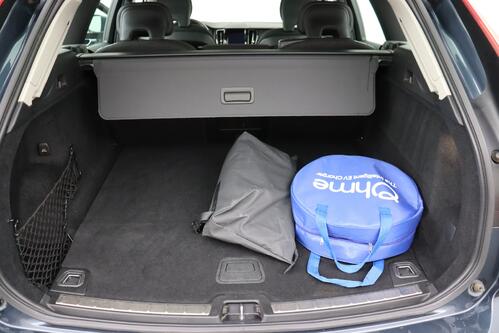 VOLVO XC60 *INSCRIPTION EXPR.2.0T6 RECHARGE e-AWD GEARTRONIC + GPS + CARPLAY + CAMERA +PDC + PANO DAK + CRUISE + ALU 18