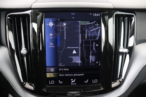 VOLVO XC60 *INSCRIPTION EXPR.2.0T6 RECHARGE e-AWD GEARTRONIC + GPS + CARPLAY + CAMERA +PDC + PANO DAK + CRUISE + ALU 18